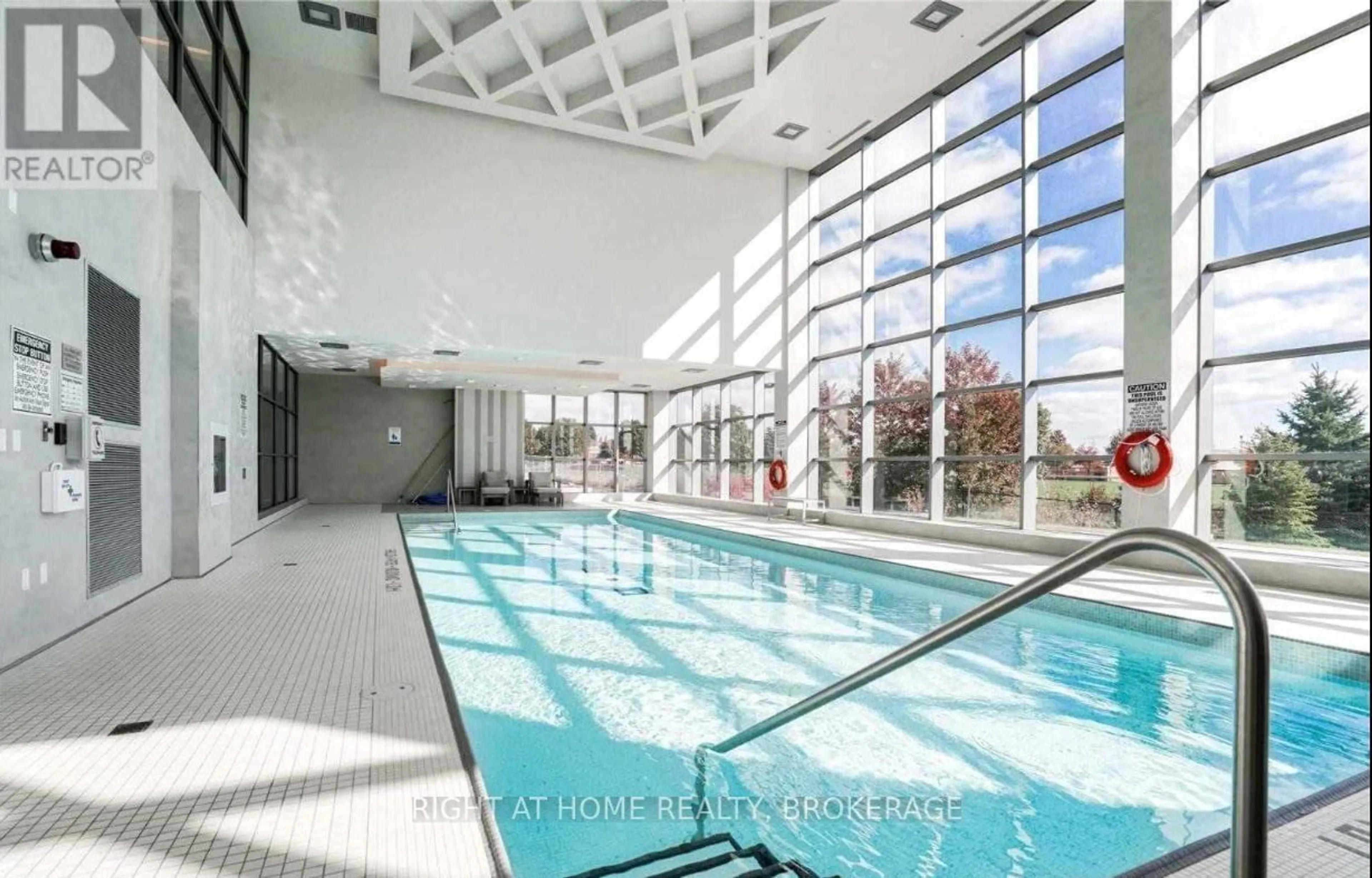 Pool for 4677 Glen Erin Dr #1406, Mississauga Ontario L5M 2E3