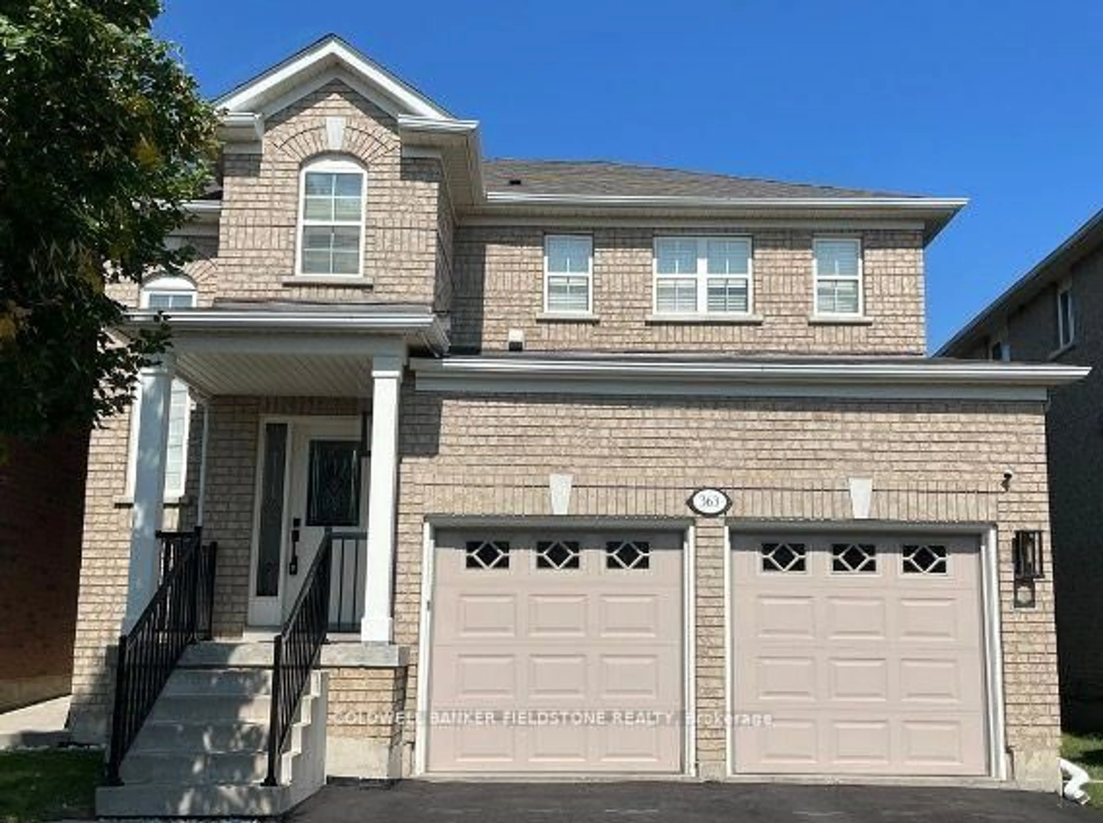 Home with brick exterior material, street for 363 Edenbrook Hill Dr, Brampton Ontario L7A 2N4