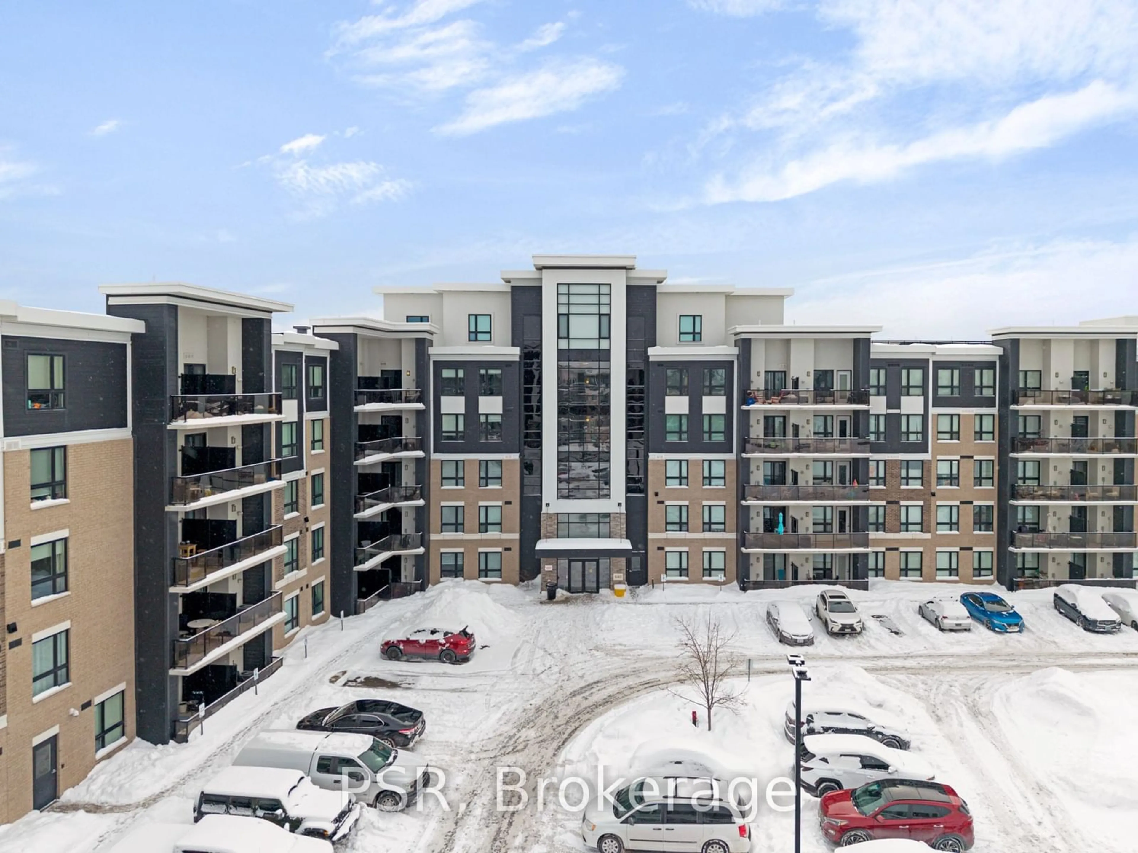 A pic from outside/outdoor area/front of a property/back of a property/a pic from drone, building for 640 Sauve St #105, Milton Ontario L9T 9A7