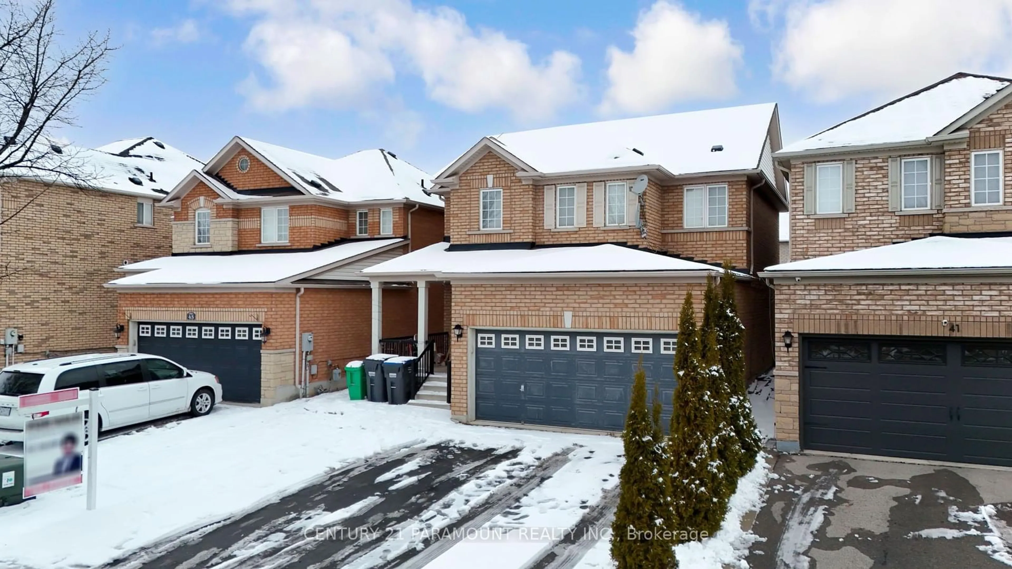 Home with brick exterior material, street for 43 Crystal Glen Cres, Brampton Ontario L6X 0K1