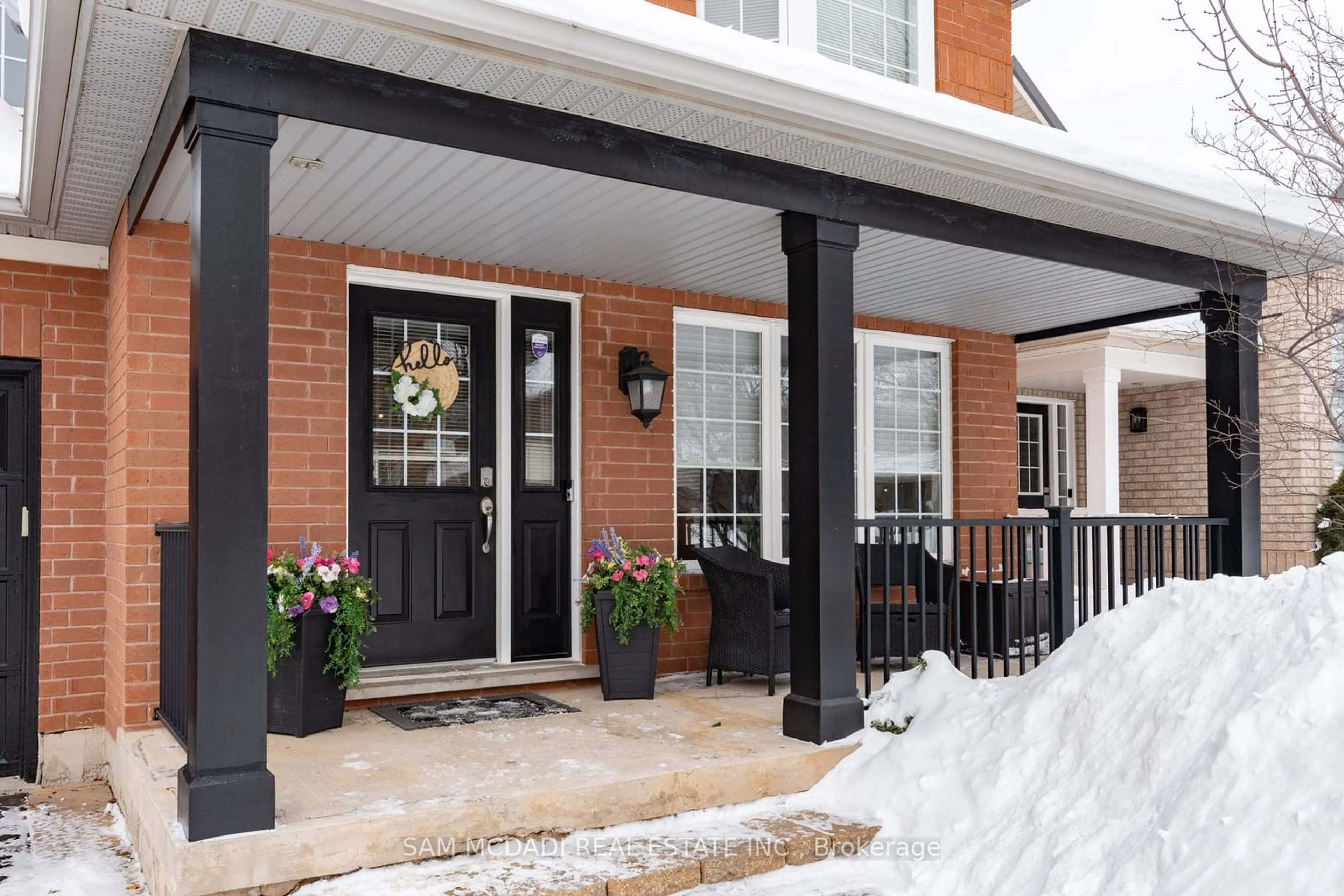 Indoor entryway for 1353 Ashwood Terr, Oakville Ontario L6M 4A7