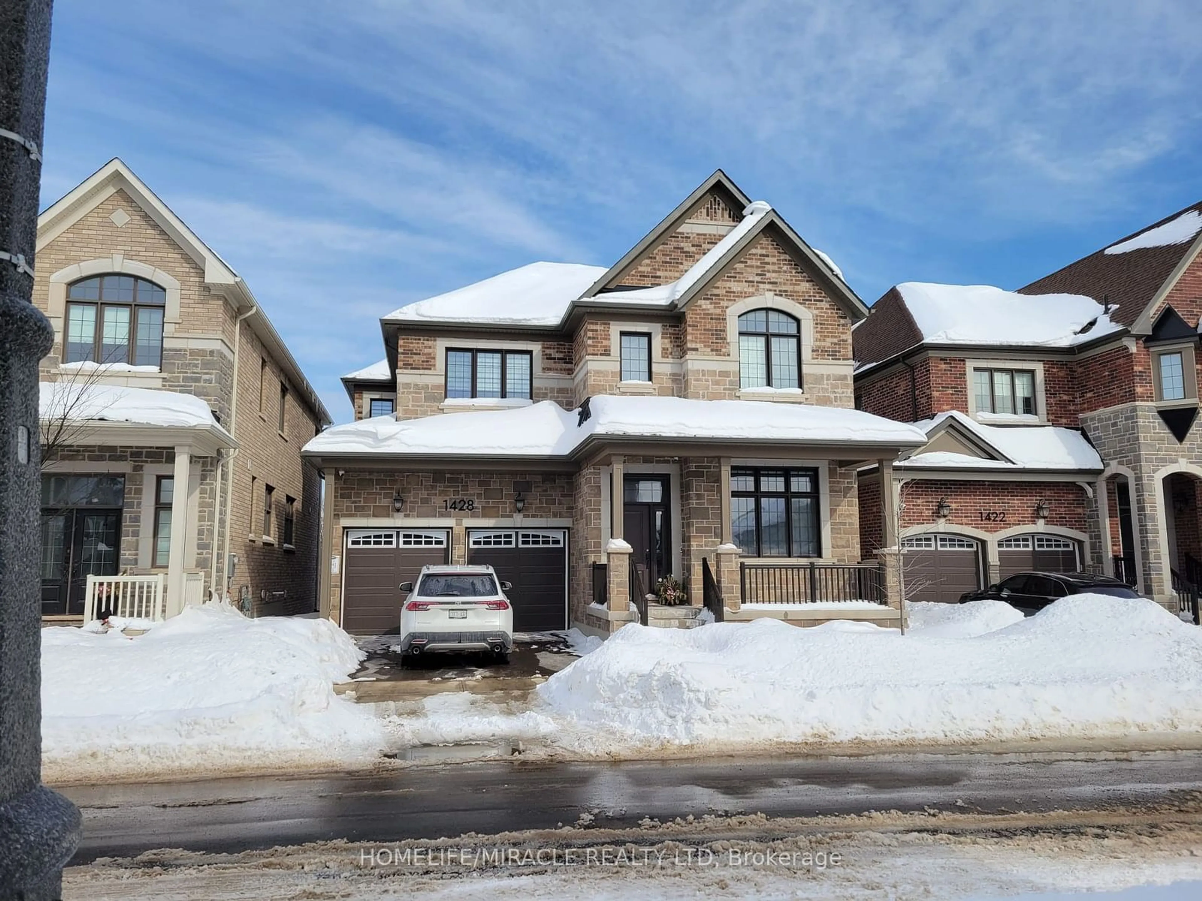 Home with brick exterior material, street for 1428 Ford Strathy Cres, Oakville Ontario L6H 3W8