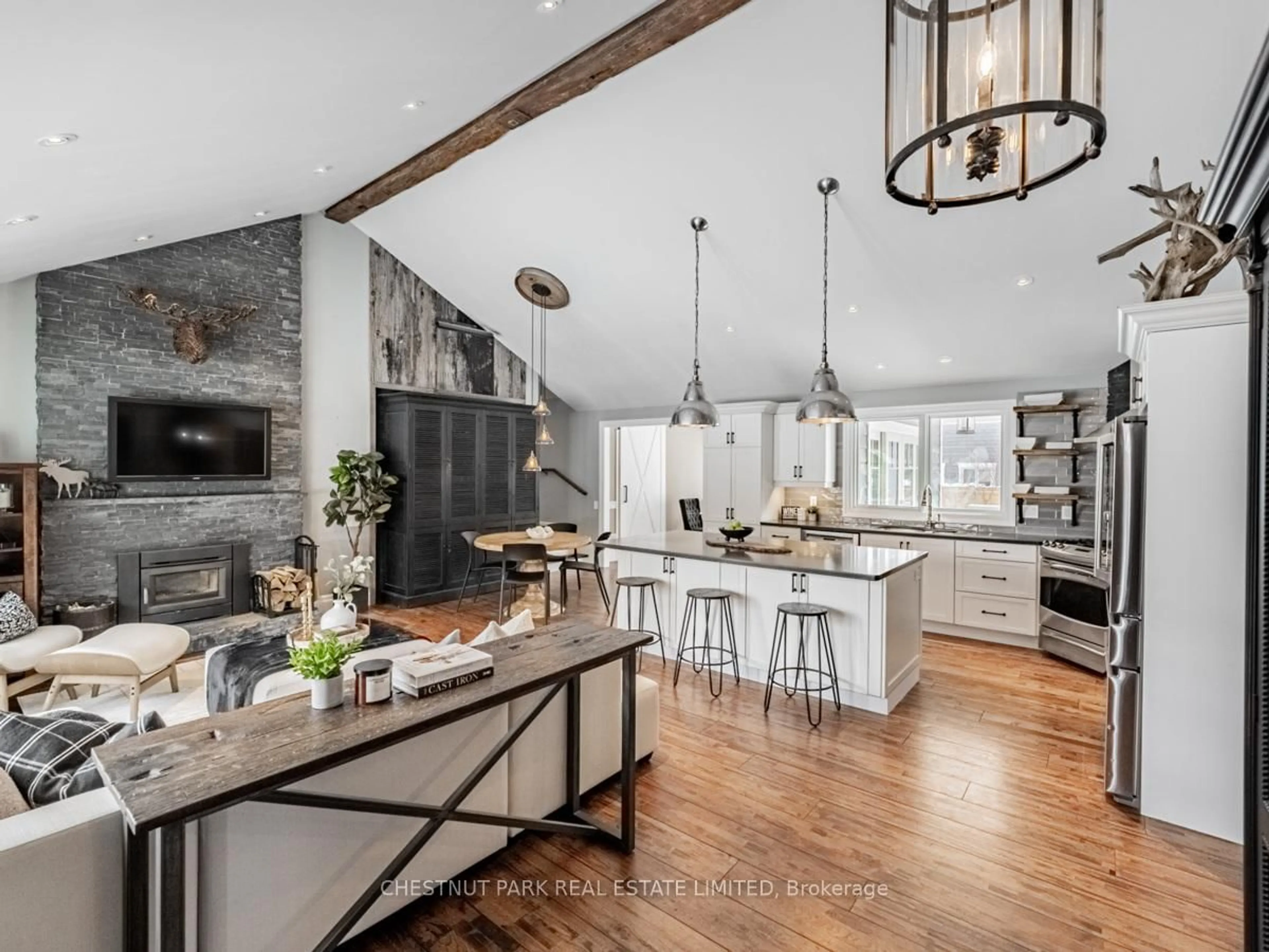 Open concept kitchen, unknown for 4380 Spruce Ave, Burlington Ontario L7L 1L8