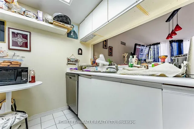 Additional image 12 of 250 Webb Dr Unit 318