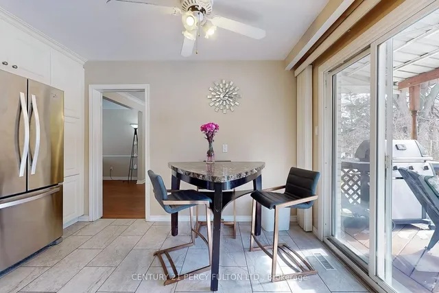 Additional property image - 3284 Lonefeather Cres