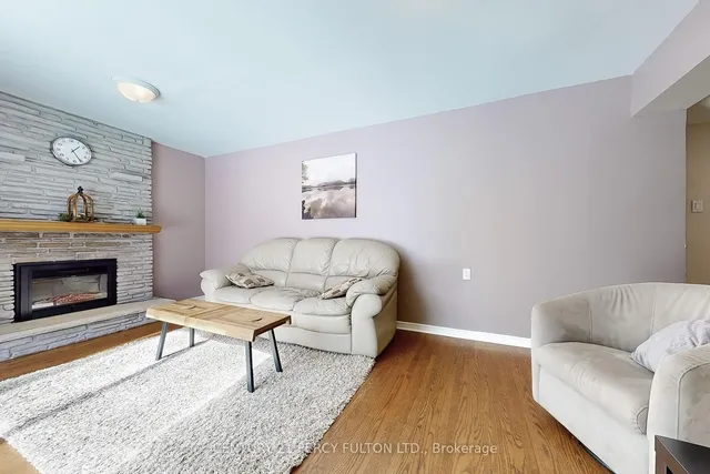 Additional property image - 3284 Lonefeather Cres