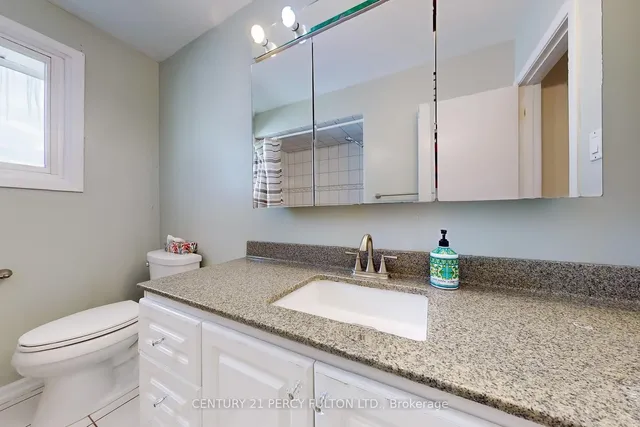 Additional property image - 3284 Lonefeather Cres