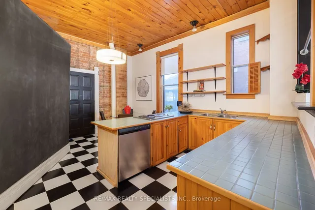 Additional property image - 48 Leopold St