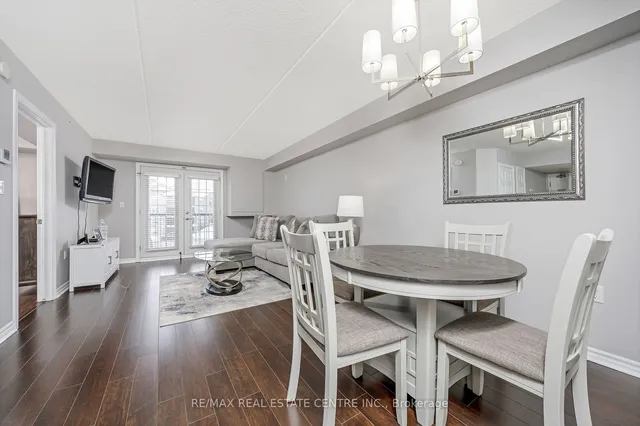 Additional property image - 1360 Main St Unit 304