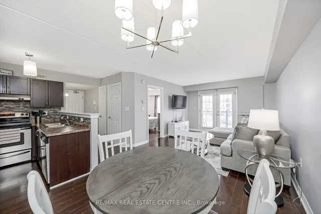 Additional property image - 1360 Main St Unit 304