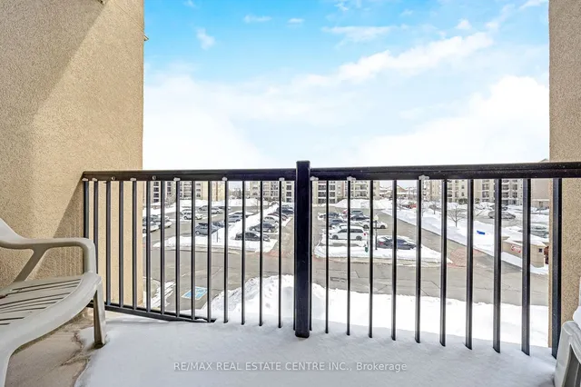 Additional property image - 1360 Main St Unit 304