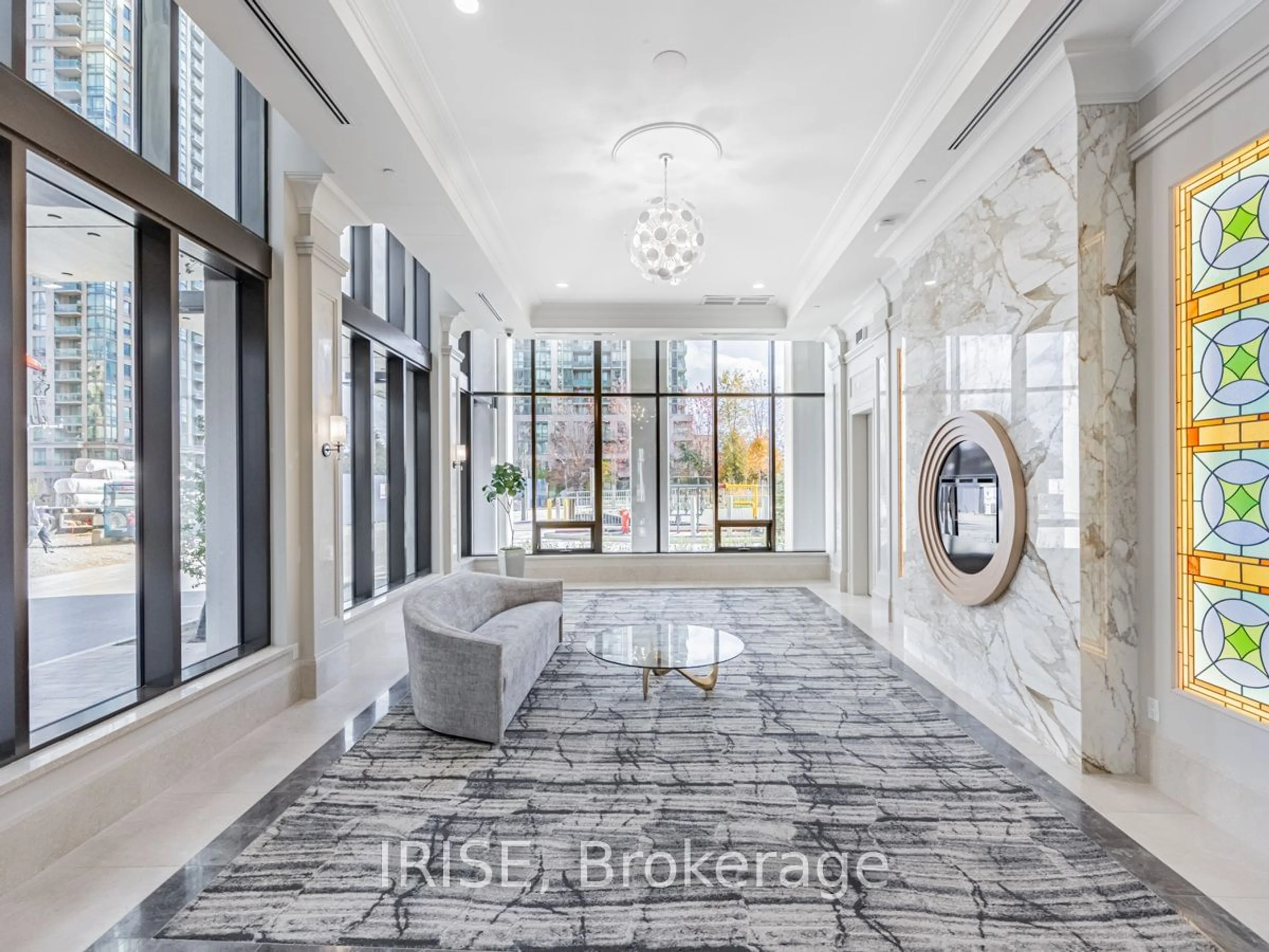 Indoor foyer for 36 Elm Dr #2107, Mississauga Ontario L5B 0N3