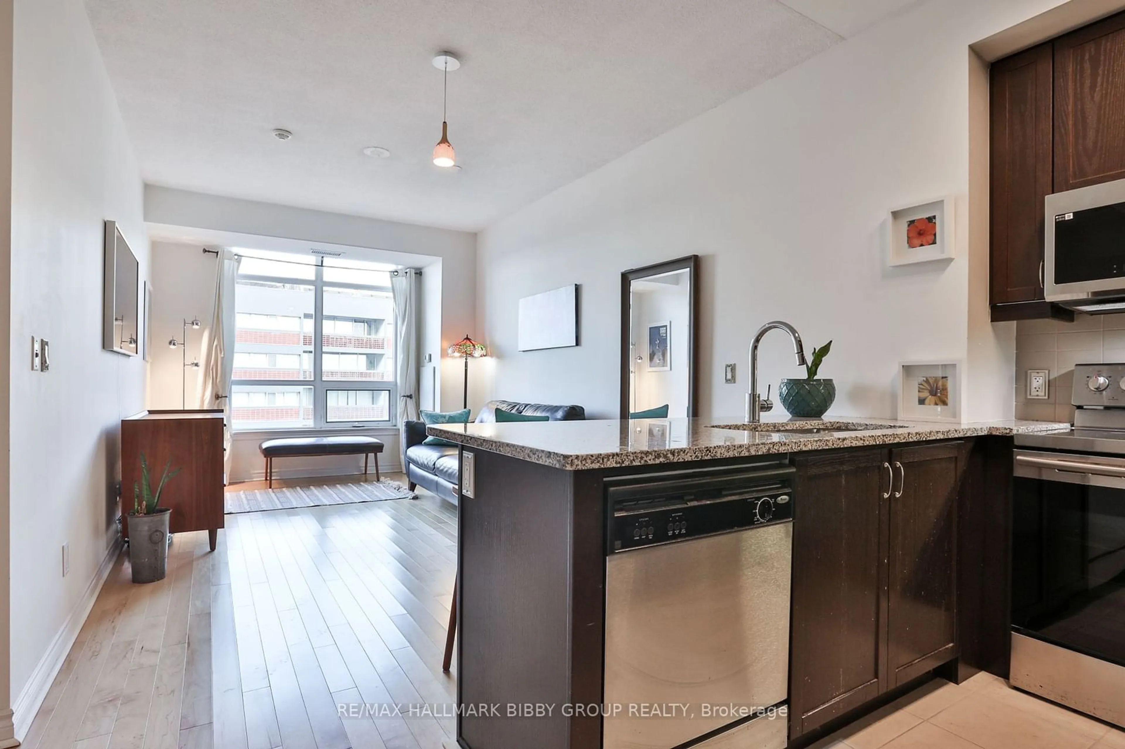 Open concept kitchen, unknown for 1135 Royal York Rd #814, Toronto Ontario M9A 0C3