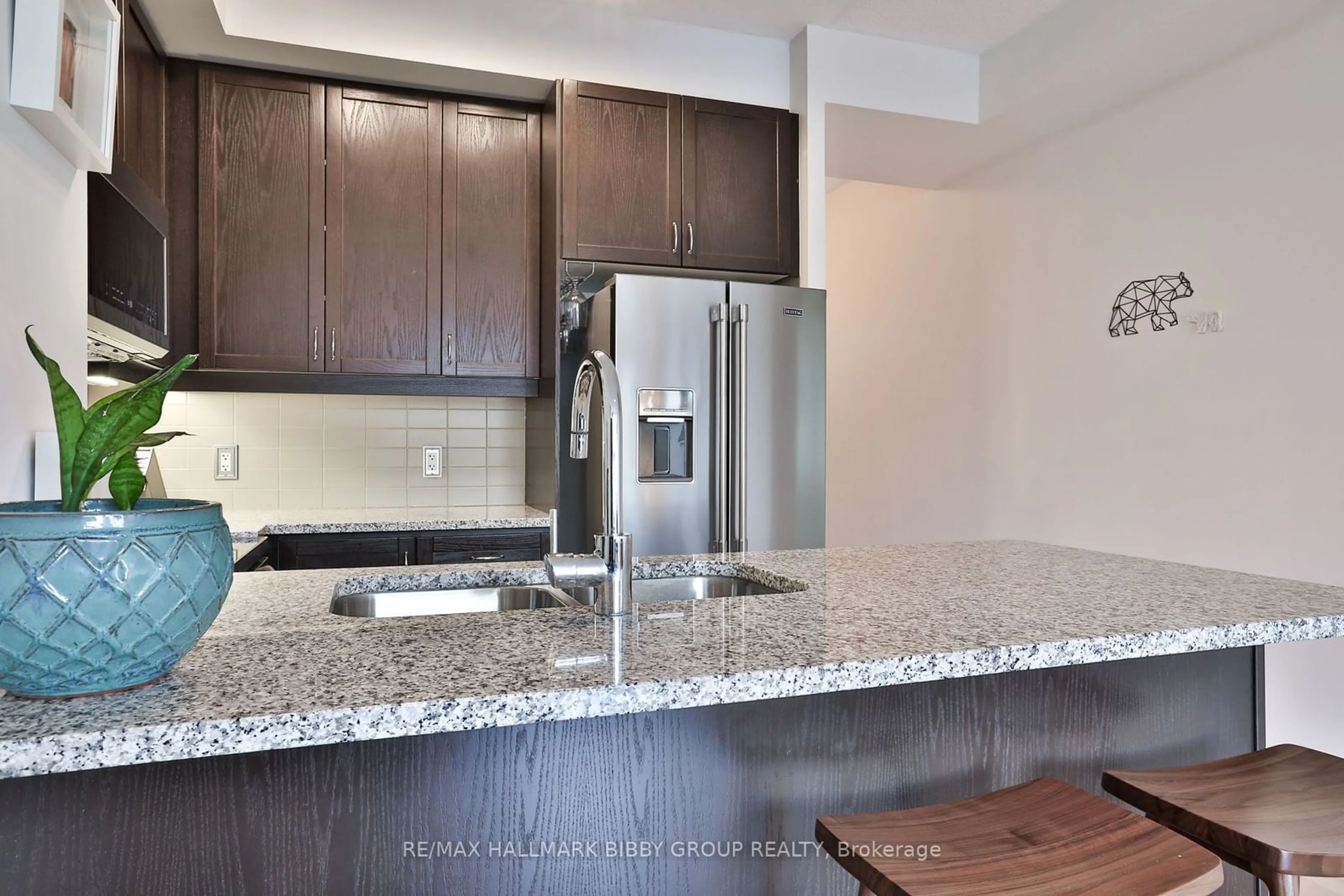 Open concept kitchen, unknown for 1135 Royal York Rd #814, Toronto Ontario M9A 0C3