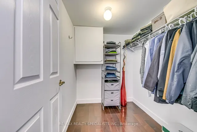 Additional property image - 1487 Maple Ave Unit 313