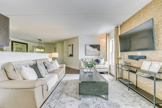Additional property image - 1487 Maple Ave Unit 313