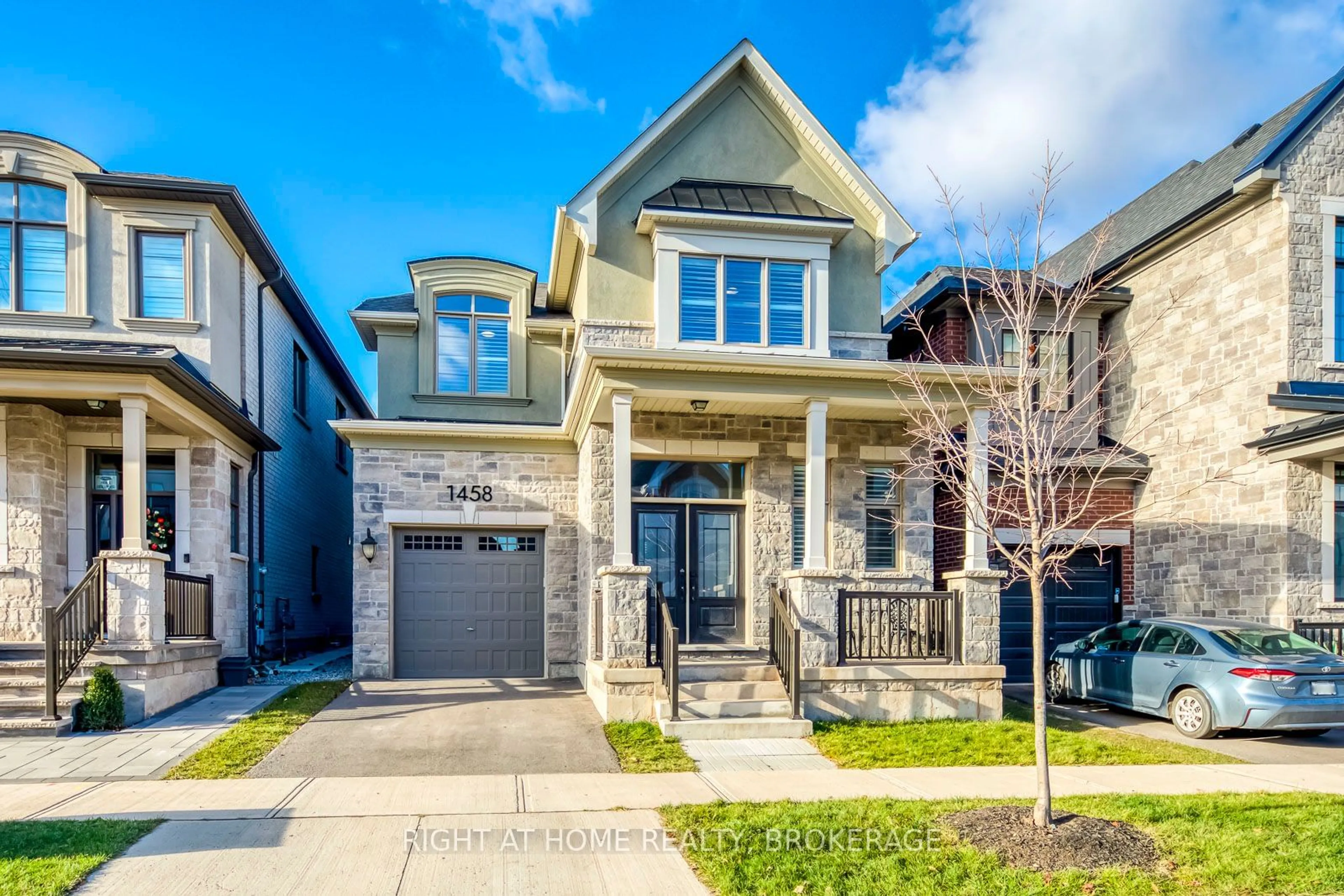 Home with brick exterior material, street for 1458 Everest Cres, Oakville Ontario L6H 3S4