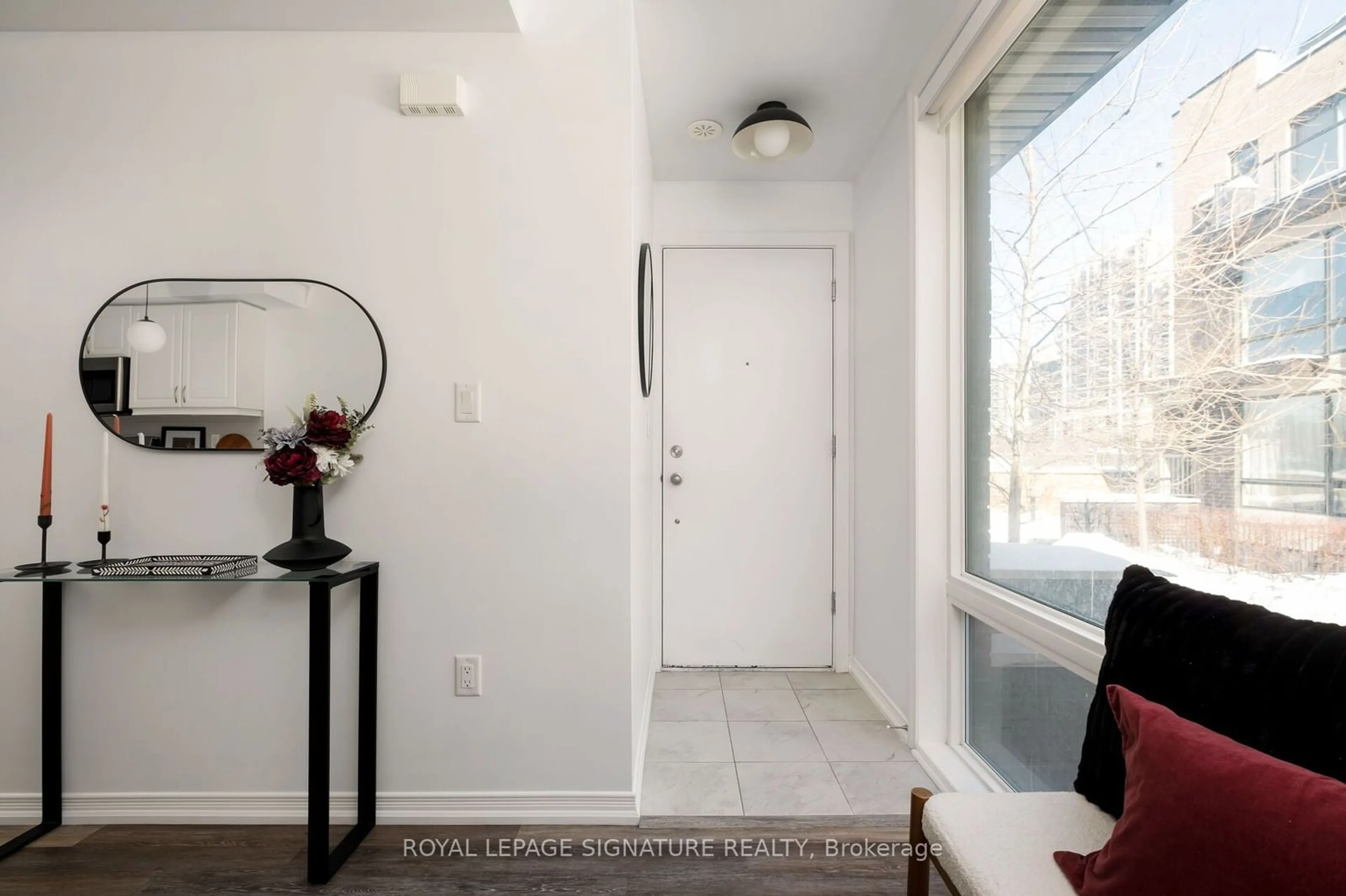 Indoor entryway for 34 Fieldway Rd #138, Toronto Ontario M8Z 0E3