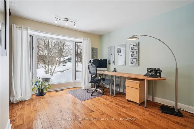 Additional property image - 300 Shoreview Rd