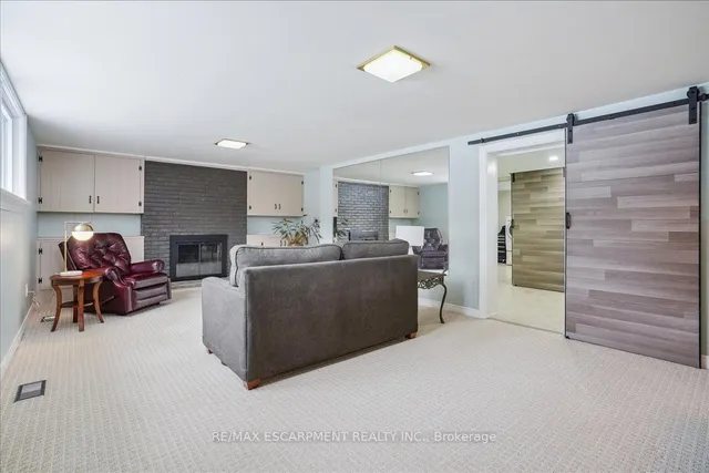 Additional property image - 300 Shoreview Rd