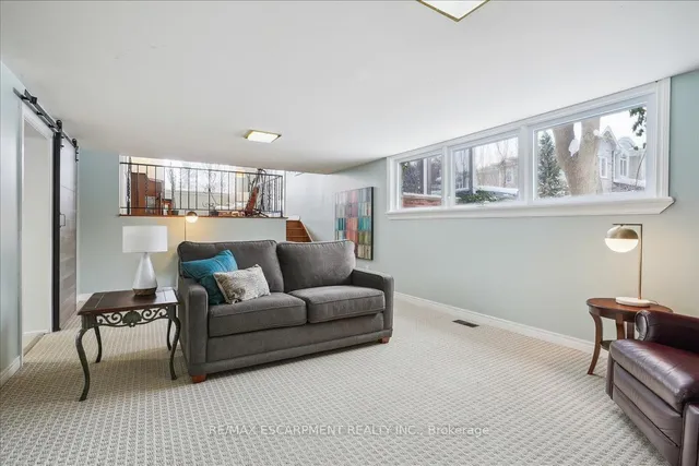 Additional property image - 300 Shoreview Rd