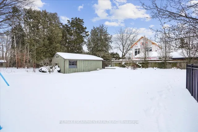 Additional property image - 300 Shoreview Rd