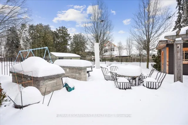 Additional property image - 300 Shoreview Rd