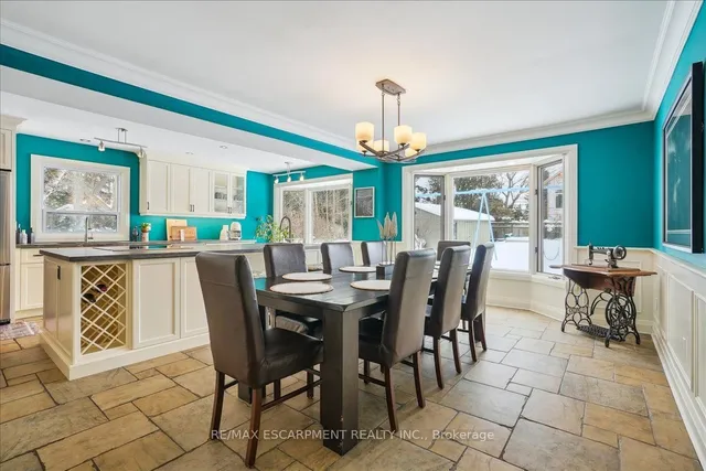 Additional property image - 300 Shoreview Rd