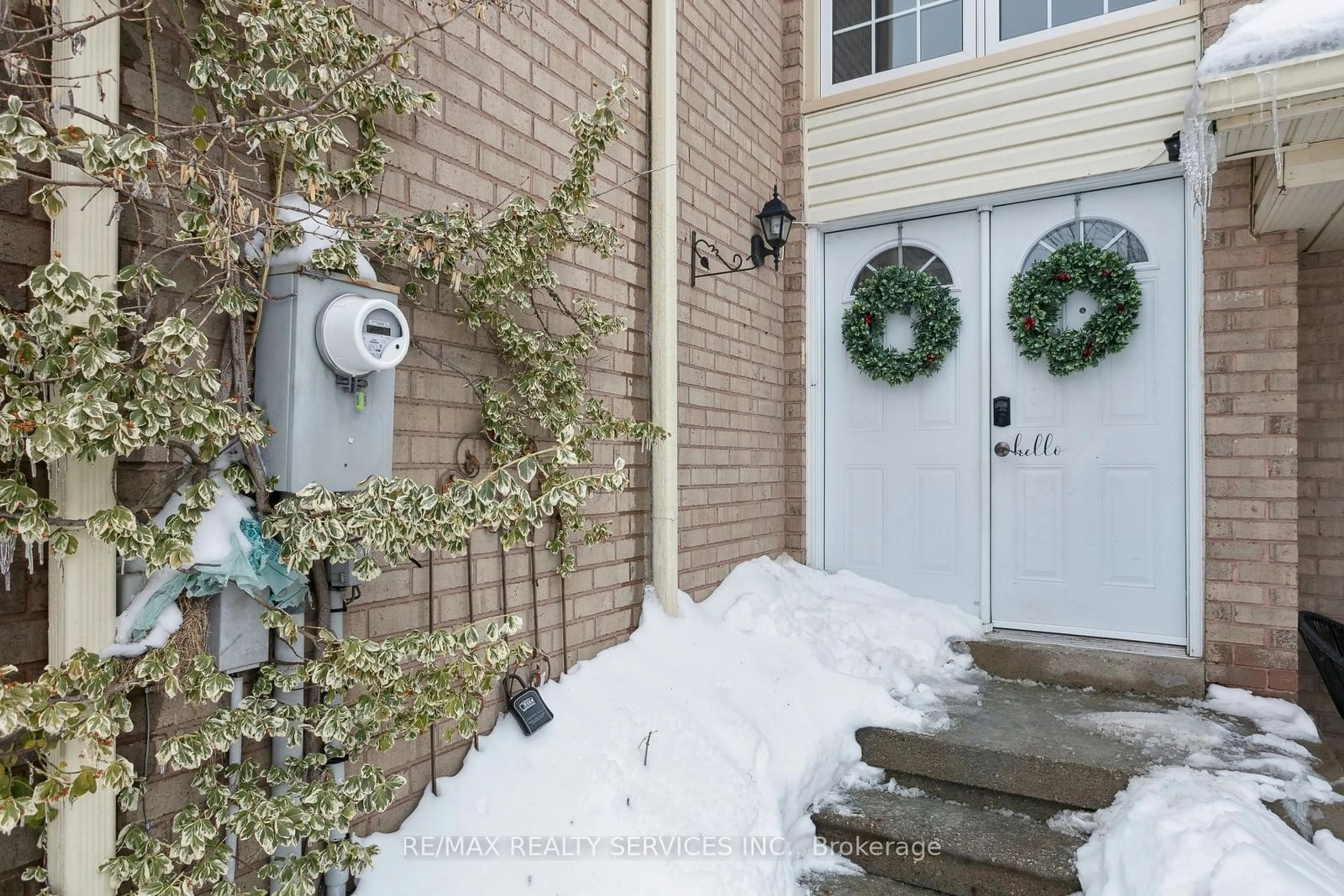 Indoor entryway for 20 Chipstead Ave, Brampton Ontario L6X 4G8