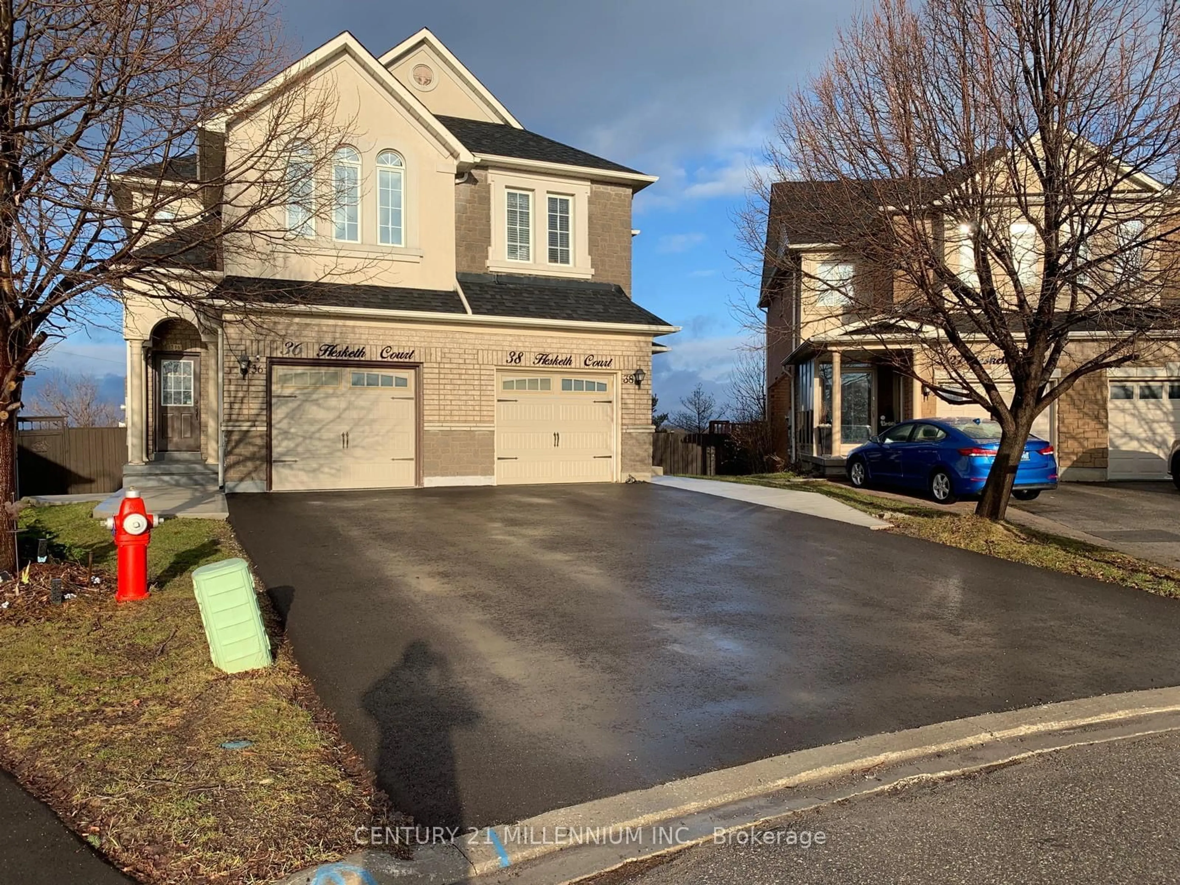 Unknown for 36 Hesketh Crt, Caledon Ontario L7C 1C6