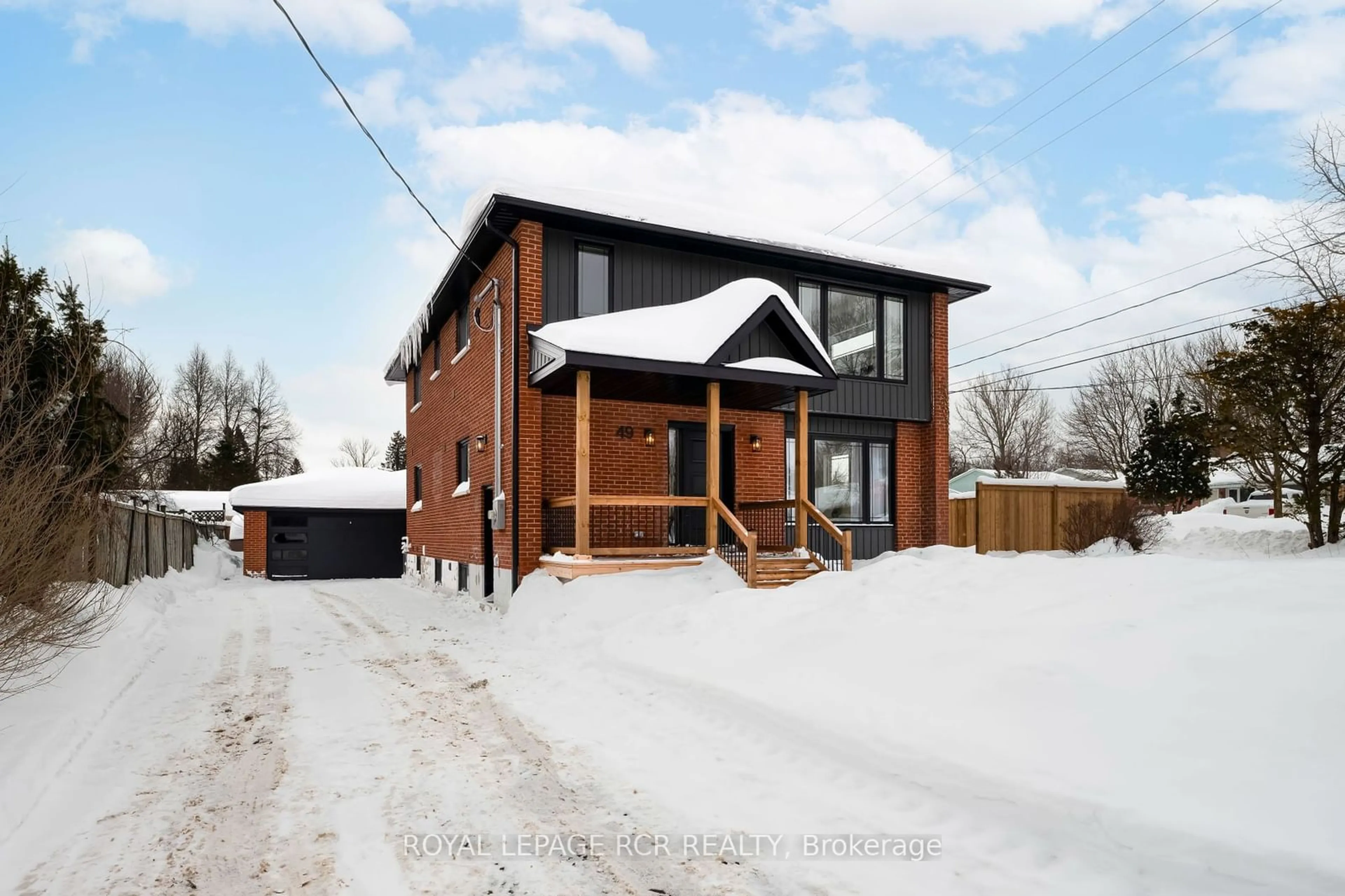 Home with brick exterior material, street for 49 Church St, Orangeville Ontario L9W 1N7