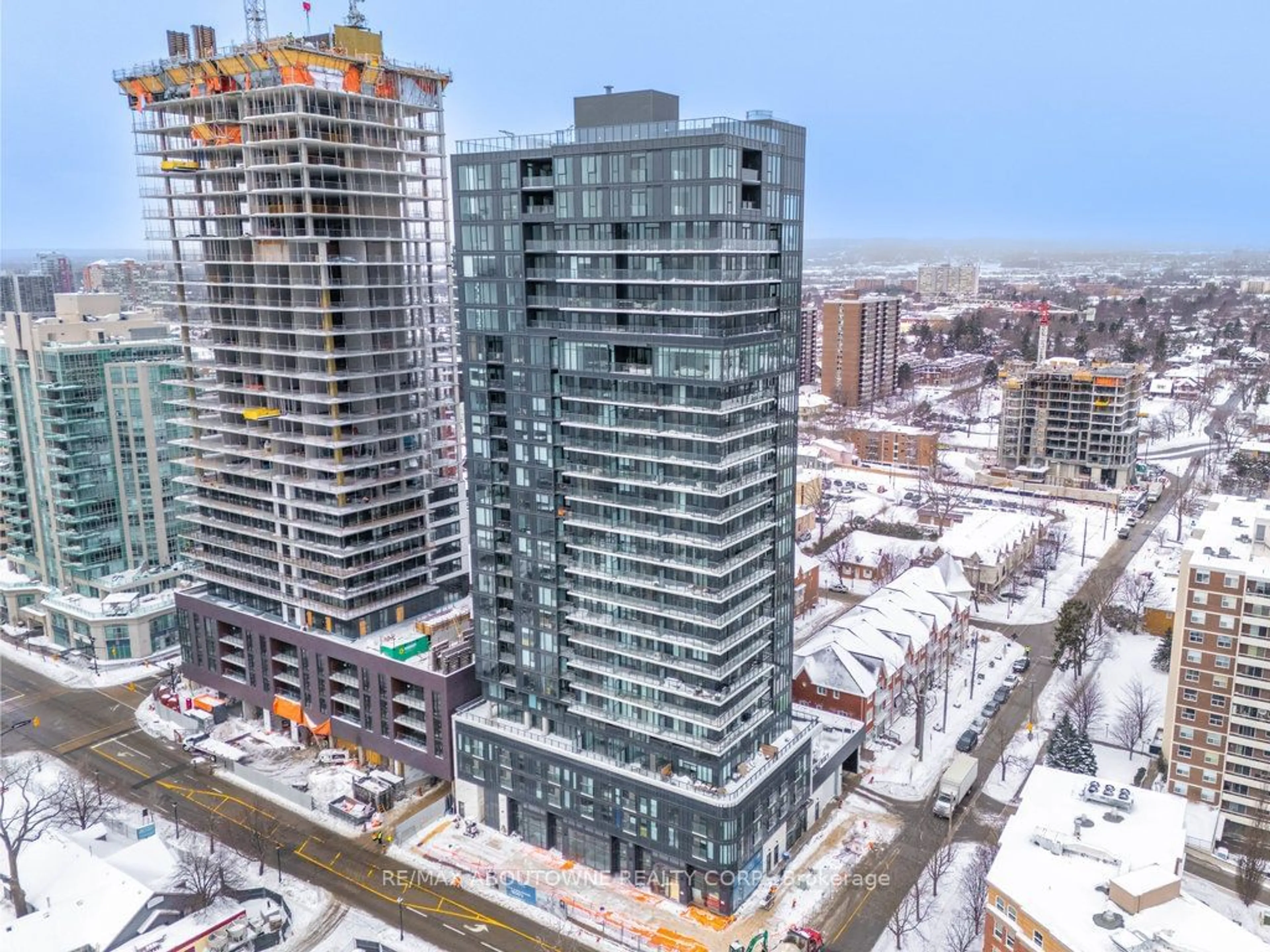 A pic from outside/outdoor area/front of a property/back of a property/a pic from drone, city buildings view from balcony for 370 Martha St #2204, Burlington Ontario L7R 0G9