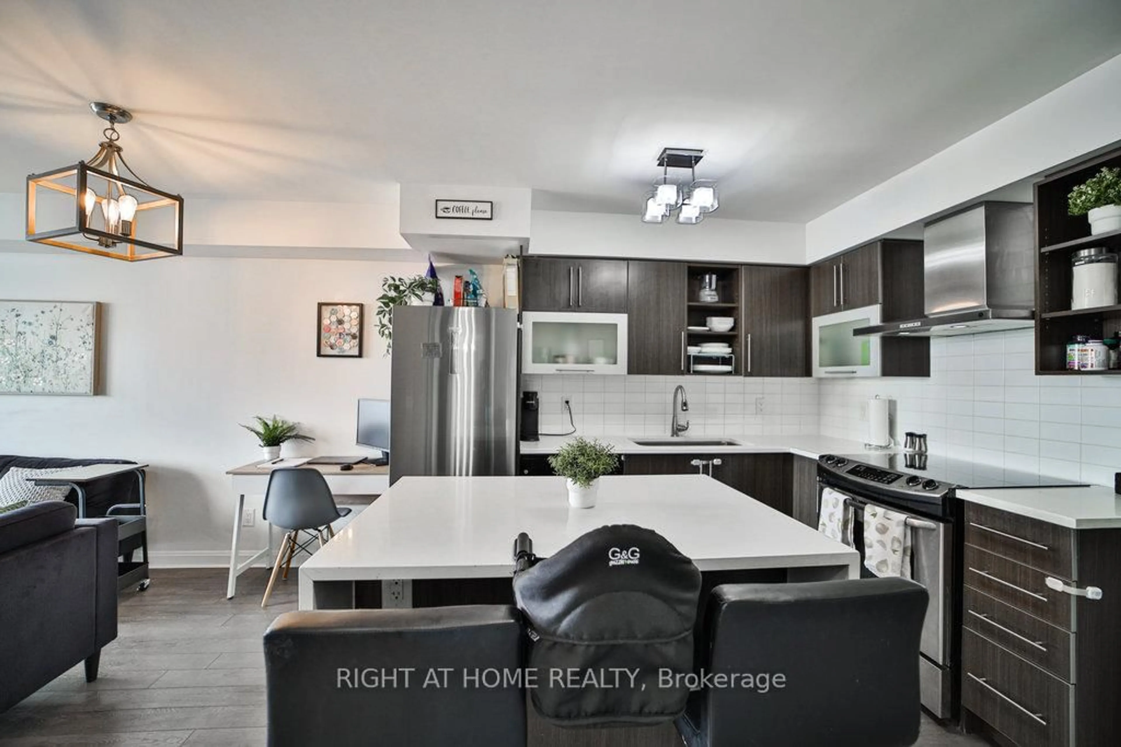 Open concept kitchen, ceramic/tile floor for 1 Michael Power Pl #1907, Toronto Ontario M9A 0A1