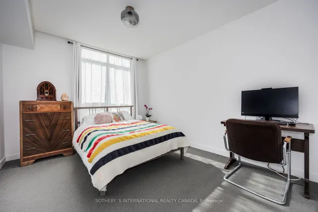 Additional property image - 816 Lansdowne Ave Unit 812