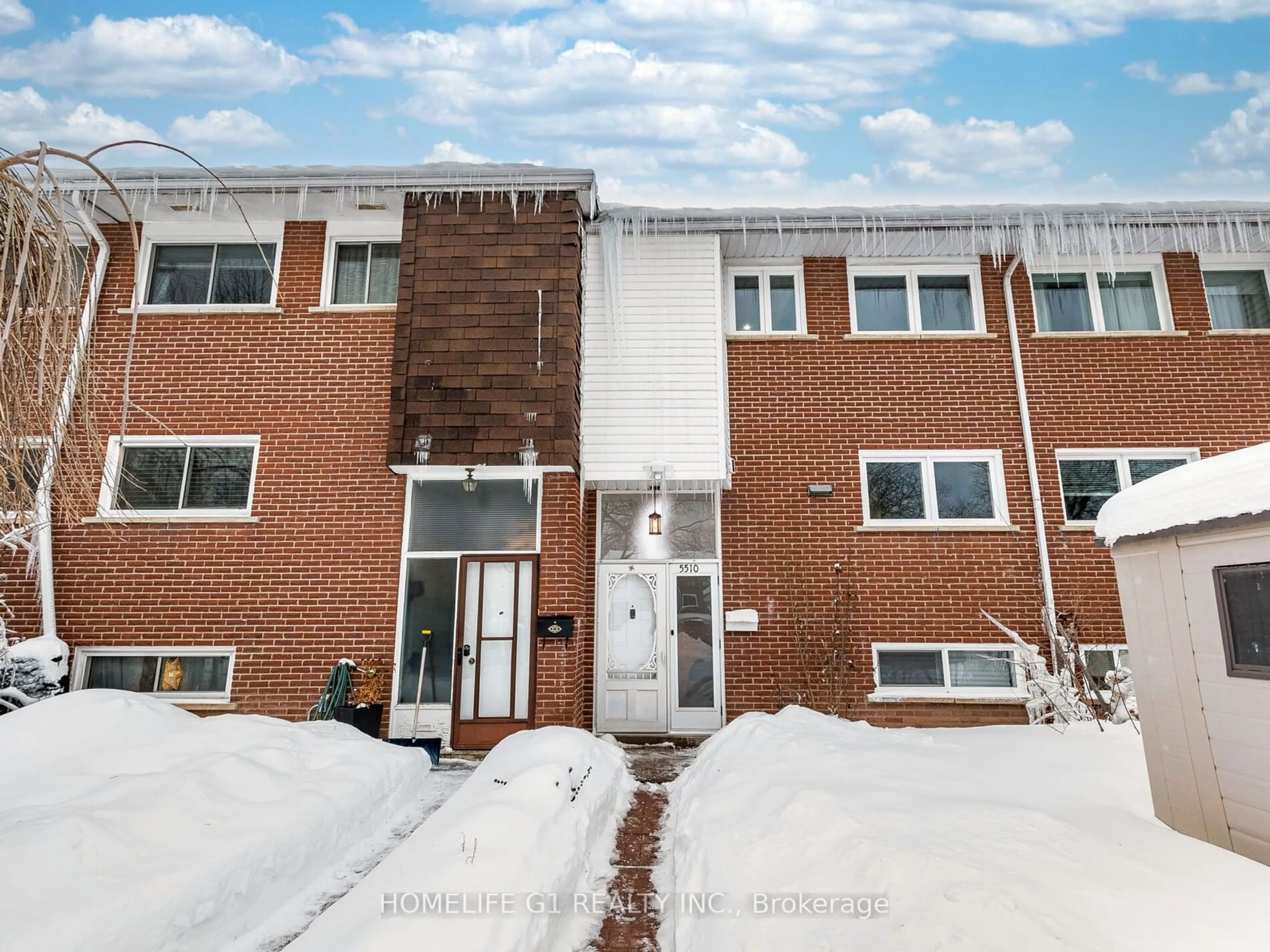 Home with brick exterior material, unknown for 5510 Schueller Cres, Burlington Ontario L7L 3T2