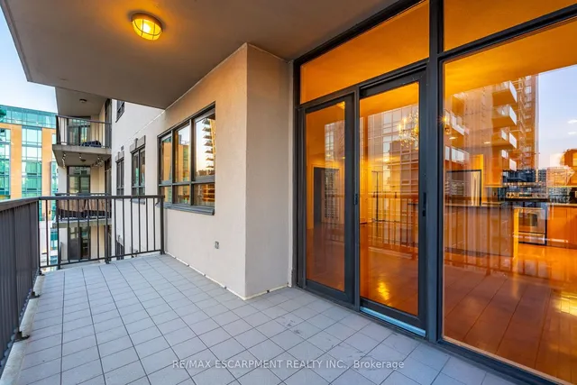 Additional property image - 399 Elizabeth St Unit 611