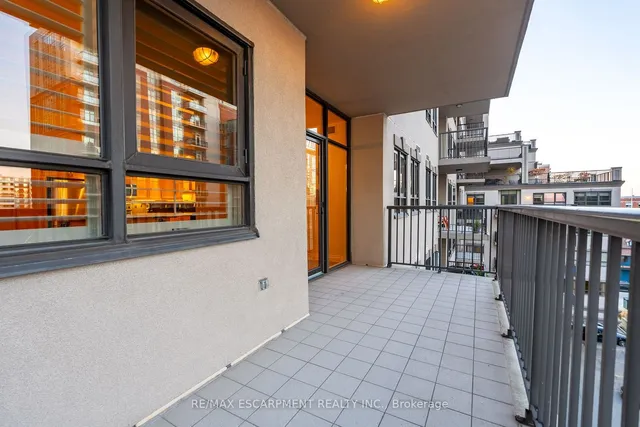 Additional property image - 399 Elizabeth St Unit 611