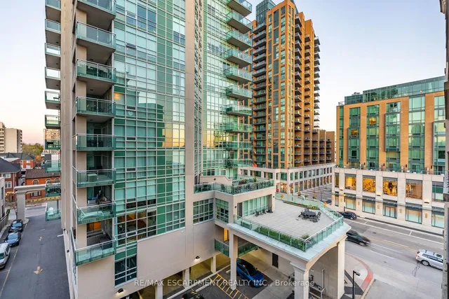 Additional property image - 399 Elizabeth St Unit 611