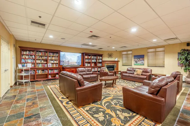 Additional property image - 399 Elizabeth St Unit 611