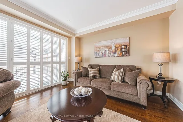 Additional property image - 1 Little Britain Cres