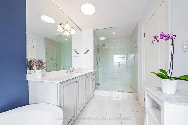 Additional property image - 1 Little Britain Cres