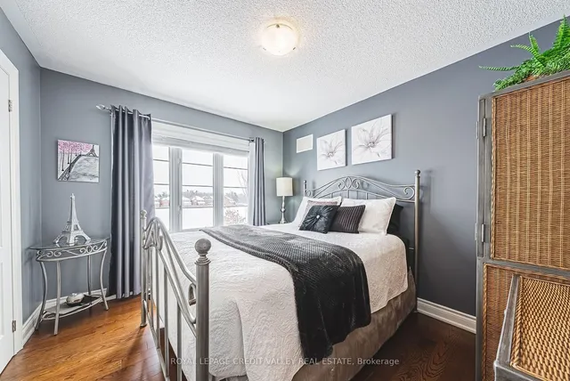 Additional property image - 1 Little Britain Cres