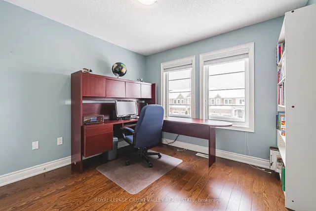Additional property image - 1 Little Britain Cres