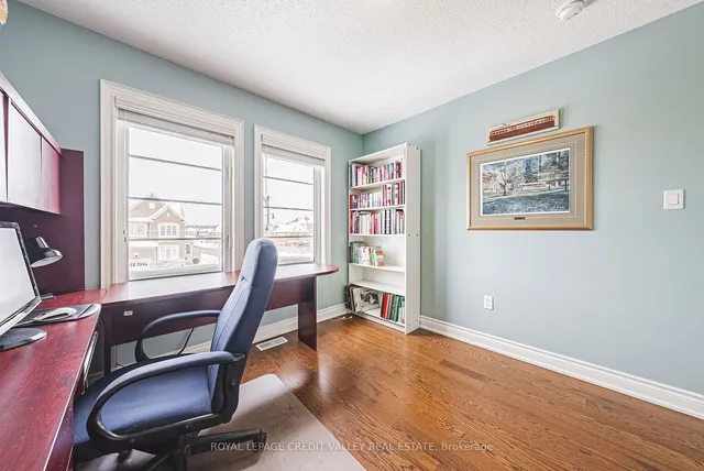 Additional property image - 1 Little Britain Cres