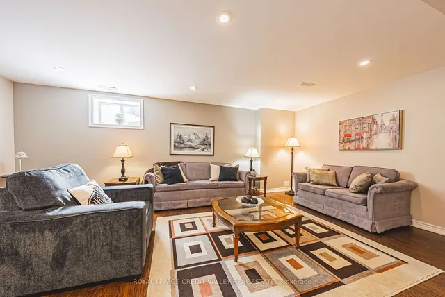 Additional property image - 1 Little Britain Cres