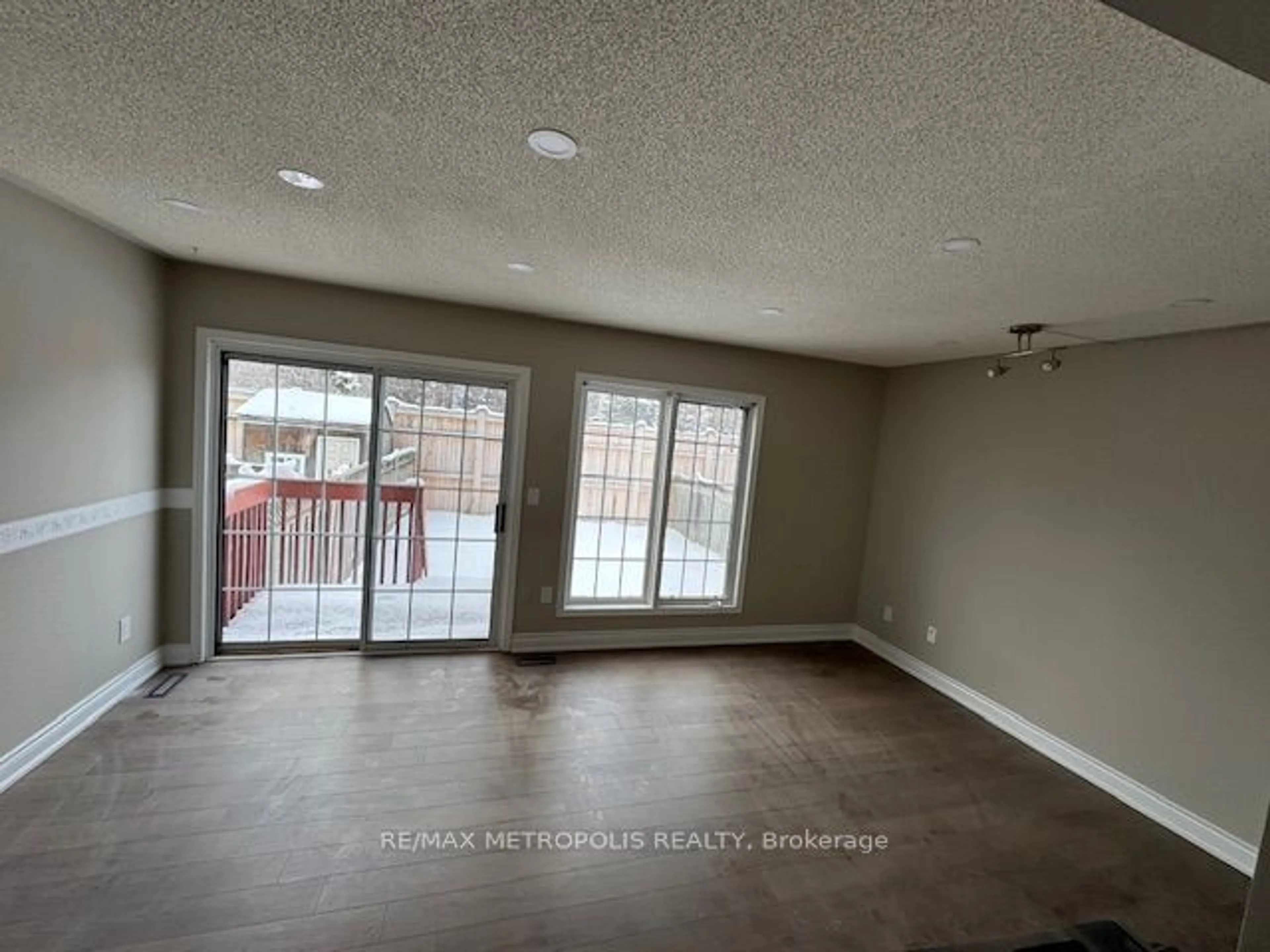 A pic of a room for 1342 Quest Circ, Mississauga Ontario L5N 8B6