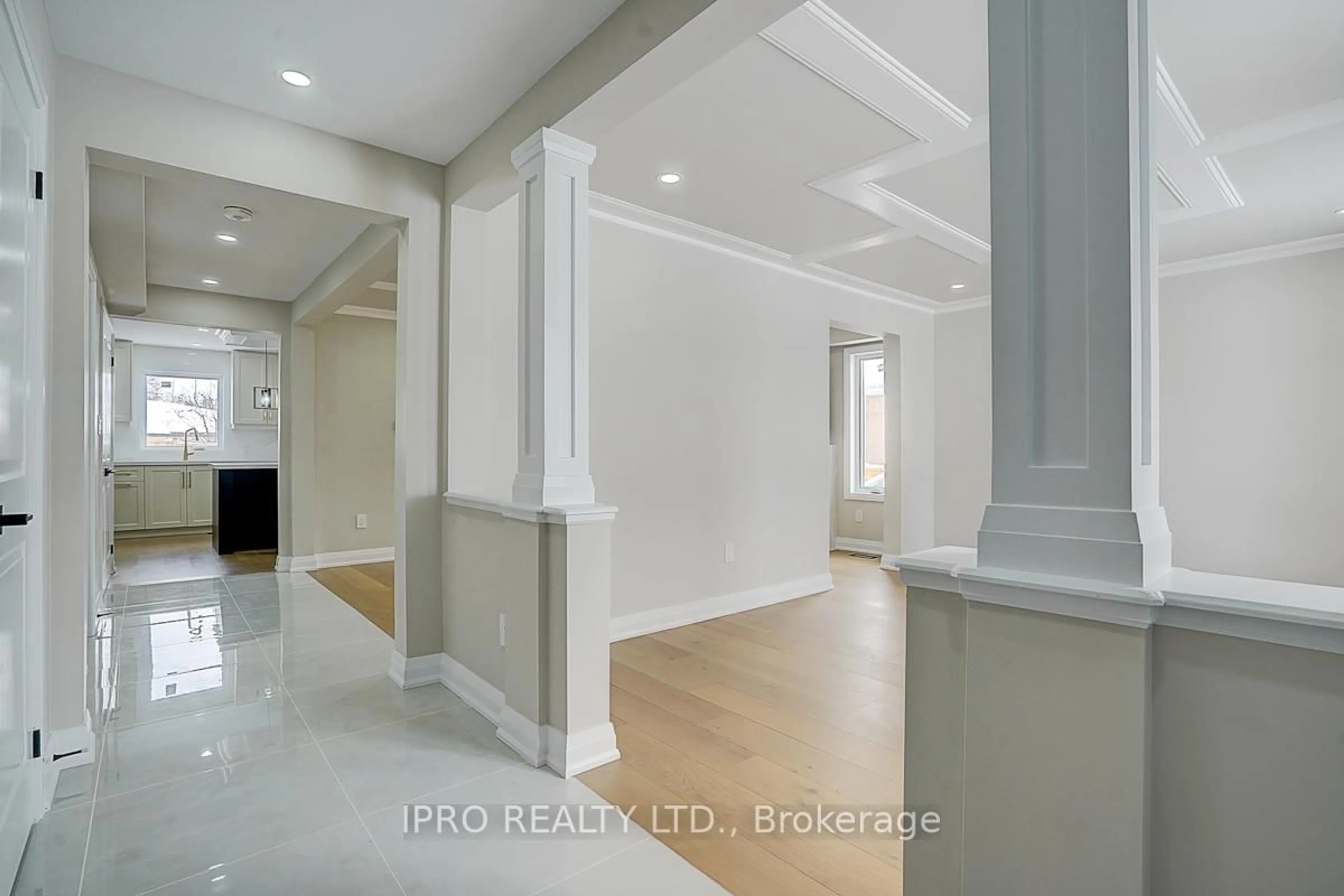 Indoor entryway for 20 Heggie Rd, Brampton Ontario L6V 2K3