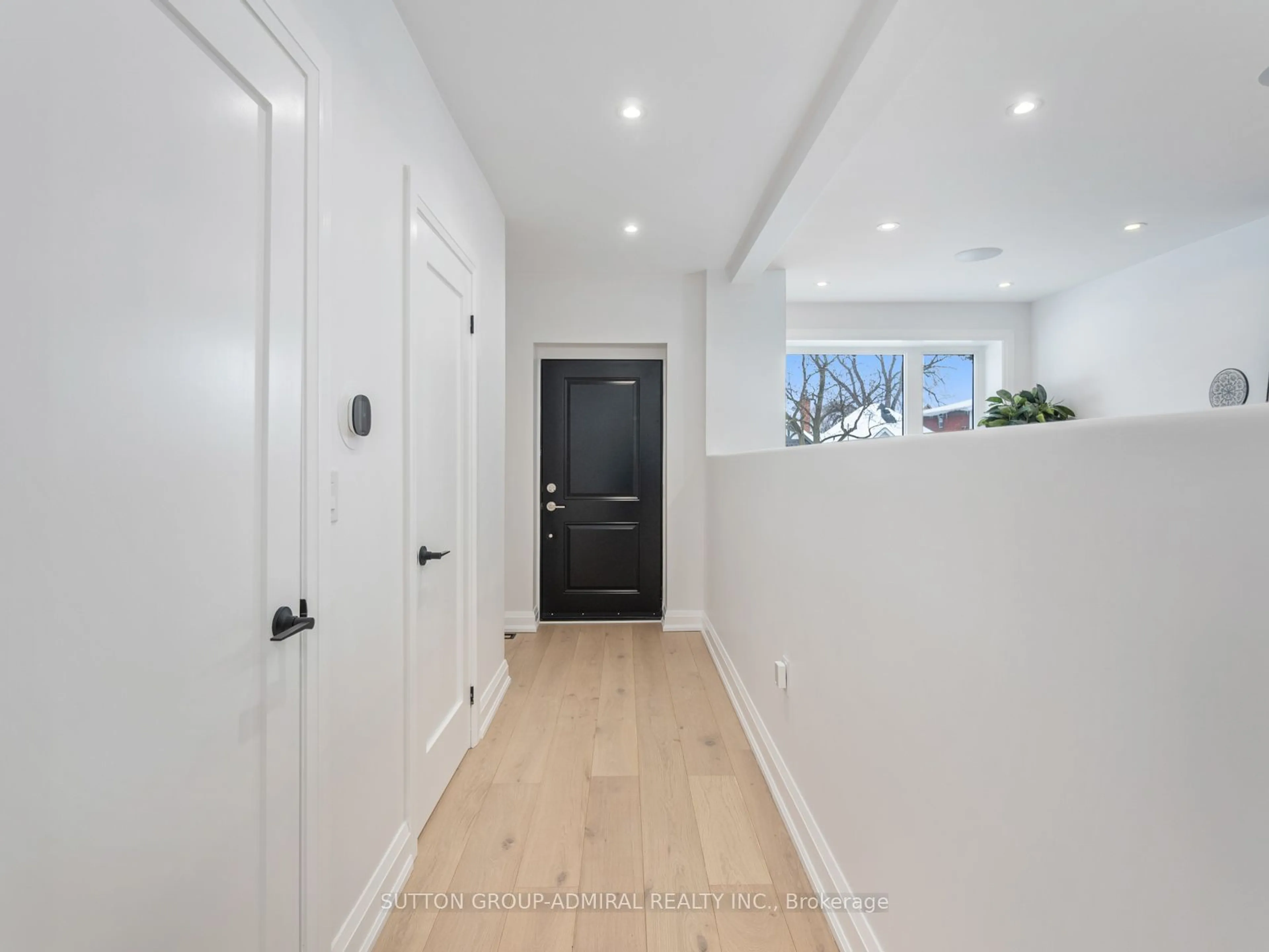 Indoor entryway for 87 Delemere Ave, Toronto Ontario M6N 1Z8