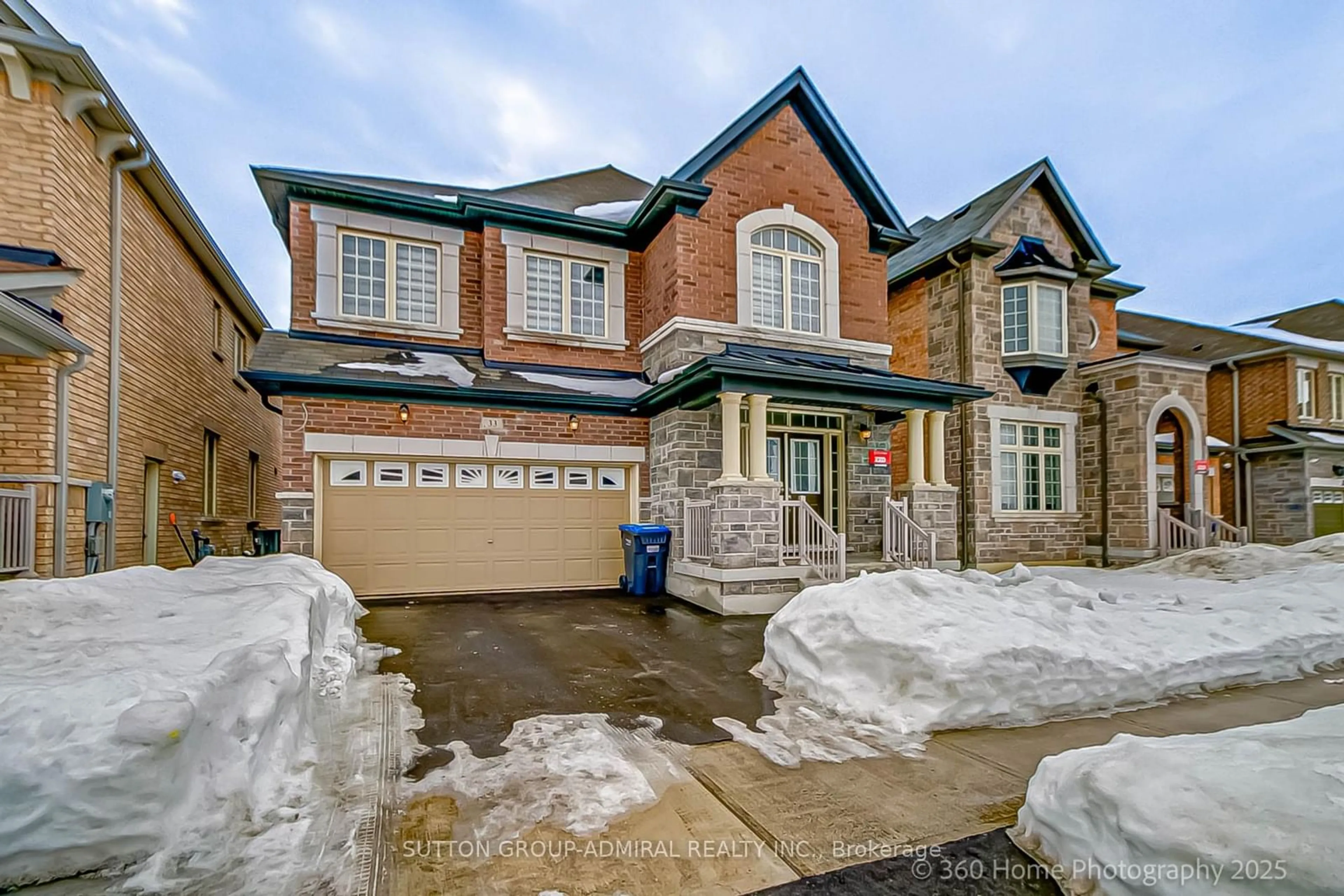 Home with brick exterior material, street for 33 Tiger Cres, Brampton Ontario L6R 0C8