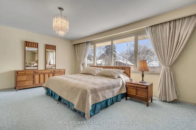 Additional property image - 24 Winsland Dr